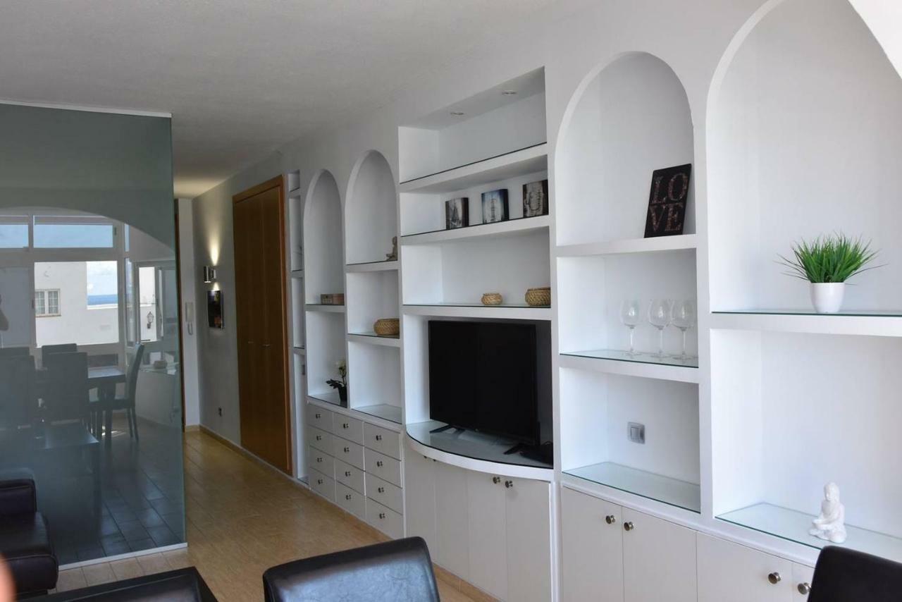 Luxury Apartment Cristianos Beachfront ロスクリスティアーノス エクステリア 写真