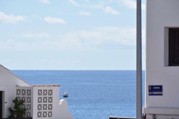 Luxury Apartment Cristianos Beachfront ロスクリスティアーノス エクステリア 写真